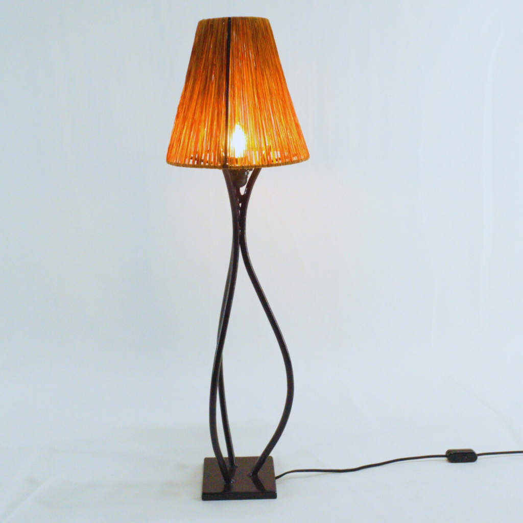 ARDHI SWAAN TABLE LAMP