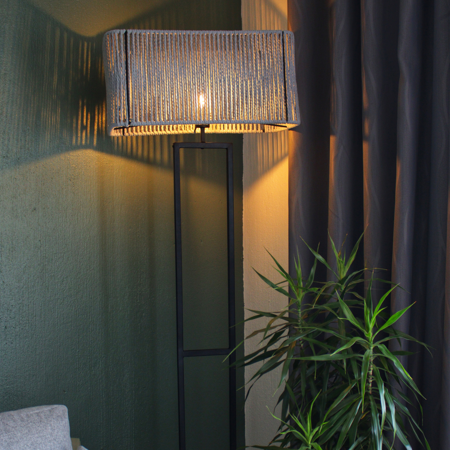 Ardhi Susario Floor Lamp
