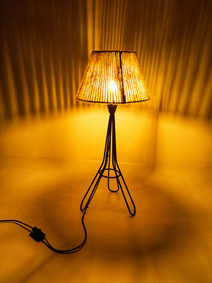 Ardhi Rascali Table Lamp