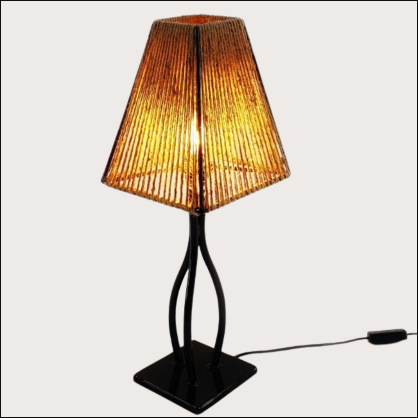 ARDHI SUZA SIDE LAMP